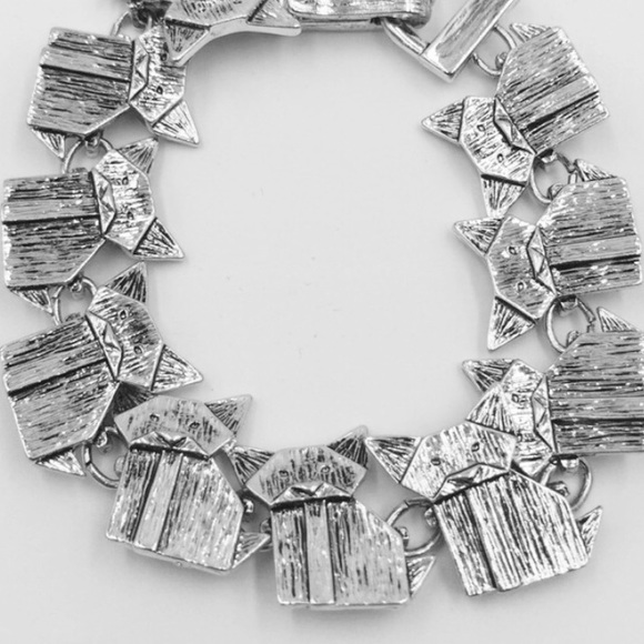 🎁 Cute Cat Bracelet NWT Color Silver - Picture 2 of 5